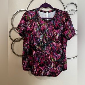 Lululemon short sleeve shirt